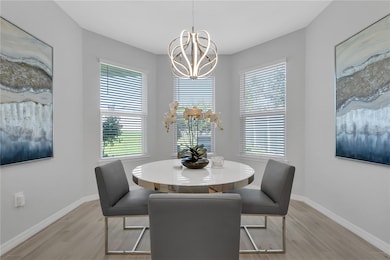 Casual dining room