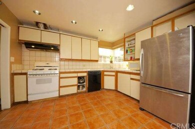 Kitchen (note the recessed lighting).