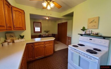 1212 N Minnesota St, New Ulm, MN 56073 - photo 7