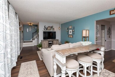 3817 43rd St, Des Moines, IA 50310 - photo 6