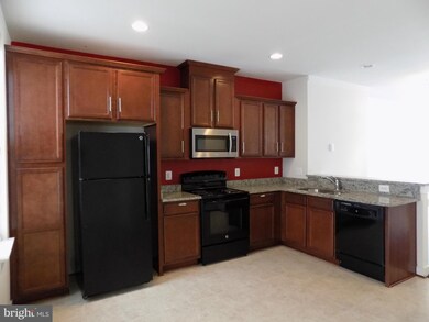 211 Shamrock Dr, Stafford, VA 22556 - photo 3