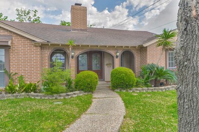 10202 Ella Lee Ln, Houston, TX 77042 - photo 3