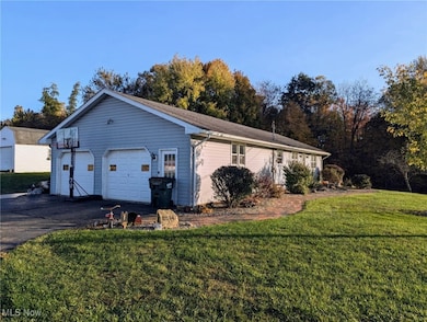 10514 Harry June Cir, Minerva, OH 44657 - photo 2