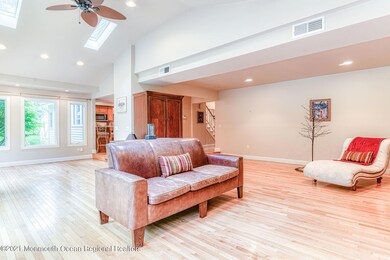 10 Forge Ct, Marlboro, NJ 07746 - photo 6