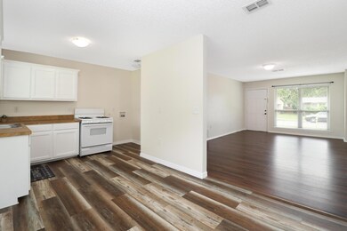 640 Pine St, Hurst, TX 76053 - photo 7