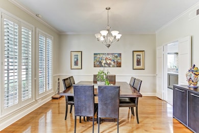 Great size formal dining room with nice plantation