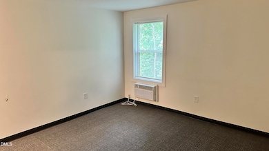 5104 Hollyridge Dr unit 303, Raleigh, NC 27612 - photo 2