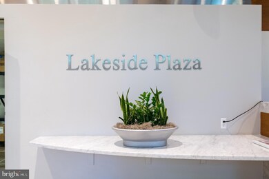 Lakeside Plaza Condominium unit 1022, Baileys Crossroads, VA 22041 - photo 6