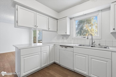 311 Lynnwood Dr unit 4, Anchorage, AK 99518 - photo 7