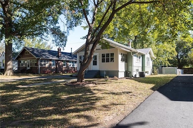 1431 S Ralston Ave, Independence, MO 64052 - photo 2