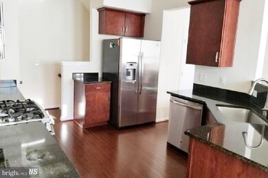 25251 Laureldale Terrace, Chantilly, VA 20152 - photo 2