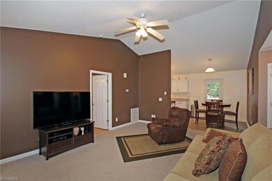 151 Brookview Rd, Statesville, NC 28625 - photo 5