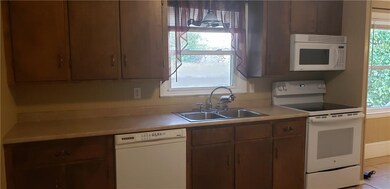 601 Broad St unit A, Cumberland, RI 02864 - photo 5