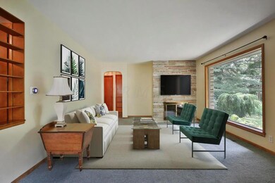 1020-Elmwood- Living Room