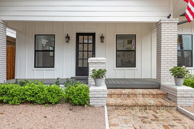 1743 Michigan St, Houston, TX 77006 - photo 4