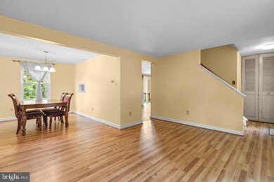 19048 Staleybridge Rd, Germantown, MD 20876 - photo 7