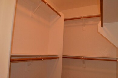 WalkinCloset