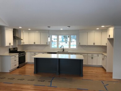 288 Old Marsh Hill Rd, Dracut, MA 01826 - photo 2