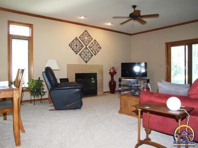 6332 SW Monarch Ct, Topeka, KS 66610 - photo 3