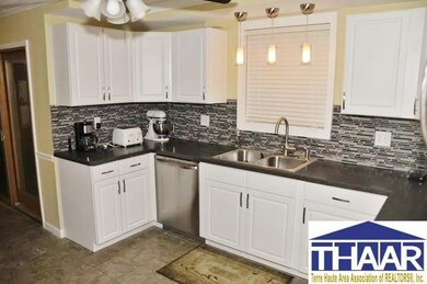 1825 S 5th St, Terre Haute, IN 47802 - photo 5