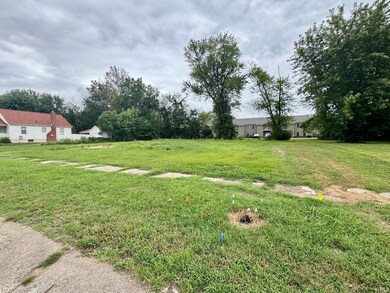 610 E Emerson St, Princeton, IN 47670 - photo 3