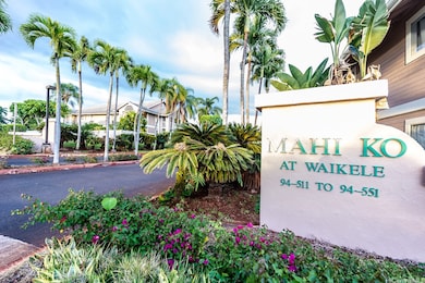 94-515 Lumiaina St unit L202, Waipahu, HI 96797 - photo 2