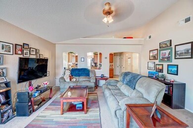 14337 Desert Cactus Dr, Horizon City, TX 79928 - photo 3