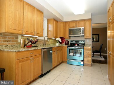 9 Coatbridge Ct, Olney, MD 20832 - photo 6