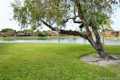 11885 SW 12th Place unit 162, Davie, FL 33325 - photo 5