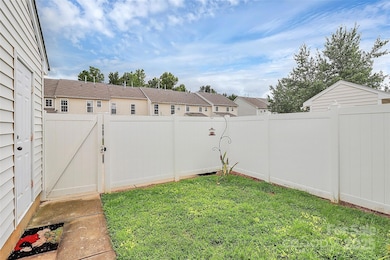 5018 Prosperity Ridge Rd, Charlotte, NC 28269 - photo 7