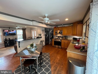 1439 Crofton Pkwy, Crofton, MD 21114 - photo 6