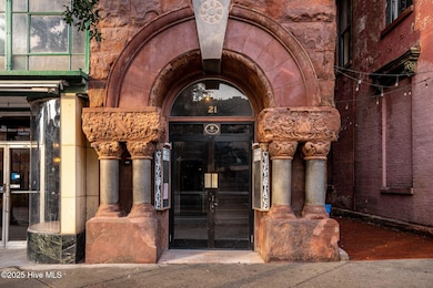 2-entry_door