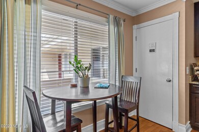 5-dinette
