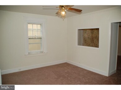 708 W 3rd St, Lansdale, PA 19446 - photo 3