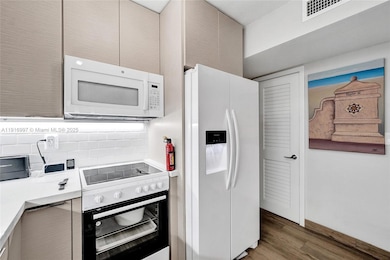 322 Taylor St unit 1D, Hollywood, FL 33019 - photo 6