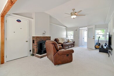 16 Rondeau Rd, Bellingham, MA 02019 - photo 4