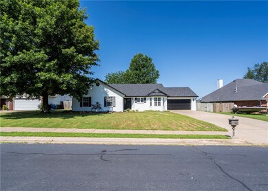 104 NW Apple Blossom, Bentonville, AR 72712 - photo 2