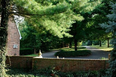 1853 Old Frankfort Rd, Lawrenceburg, KY 40342 - photo 5