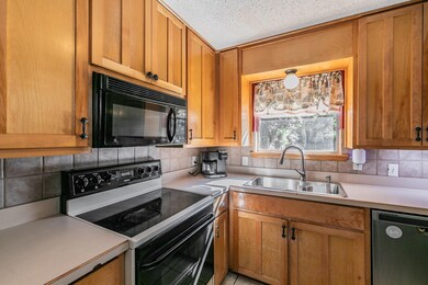 5420 Greenwood Way, North Richland Hills, TX 76180 - photo 4