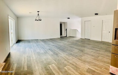 246 Aspen Dr, Milford, PA 18337 - photo 4