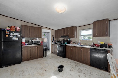 1579 E 496th Rd-15