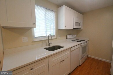 21 Dufief Ct, North Potomac, MD 20878 - photo 6