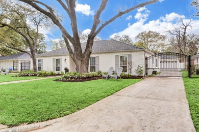 10035 Overbrook Ln, Houston, TX 77042 - photo 2