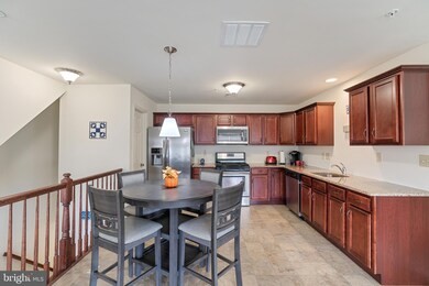 3014 Goshen Dr, Pennsburg, PA 18073 - photo 5