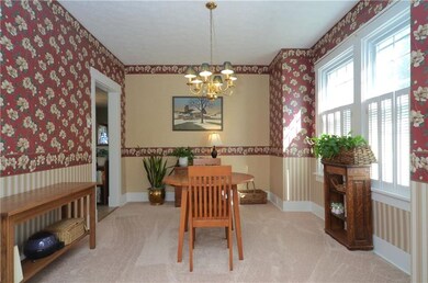 Dining Room---leading to kitchen area