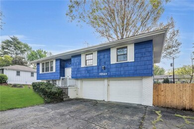 9949 Countryside Rd, Lenexa, KS 66215 - photo 3