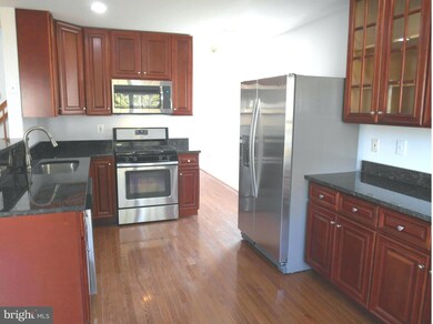 12213 Emerald Way, Germantown, MD 20876 - photo 3