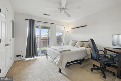 15616 John Diskin Cir, Woodbridge, VA 22191 - photo 5