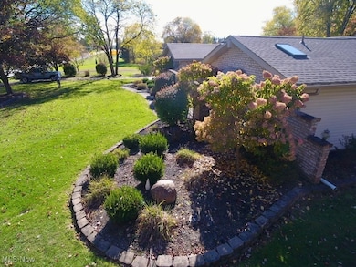 3571 Hoagland Blackstub Rd, Cortland, OH 44410 - photo 5