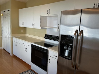 6910 SE Lillian Ct, Stuart, FL 34997 - photo 5